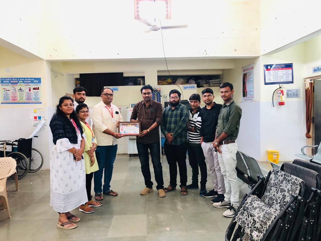 પ્રાથમિક આરોગ્ય કેન્દ્ર મોટા દેવળીયા તા.બાબરા ખાતે #Blood_donation_camp નું આયોજન કરેલ જેમાં ૩૪ બોટલ બ્લડ કલેકશન કરવામાં આવેલ. <a href="/CollectorAmr/">Collector & DM Amreli</a> <a href="/ddoamreli/">DDO Amreli</a> <a href="/NHMGujarat/">NHM Gujarat</a> @ArunKum11959838 <a href="/InfoAmreliGoG/">Info Amreli GoG</a> <a href="/GujHealth/">Gujarat Health</a> @GujHFWDept <a href="/diecoamreli1/">dieco@amreli</a> <a href="/OfficerIec/">IEC: SBCC cell-Gujarat</a>