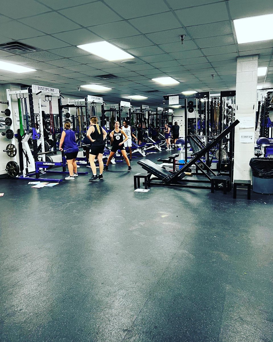 DaytonWBball's tweet photo. Lady Broncos showing up and getting stronger 💪💪 19 getting better today 💜💜🏀🏀 https://t.co/p7Tg6zyjFb
