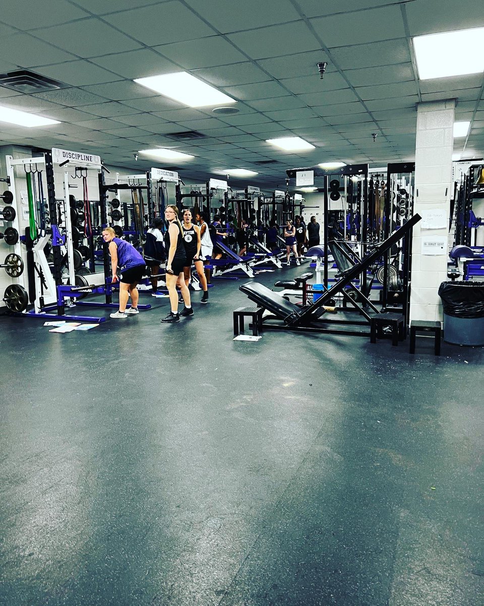 DaytonWBball's tweet photo. Lady Broncos showing up and getting stronger 💪💪 19 getting better today 💜💜🏀🏀 https://t.co/p7Tg6zyjFb