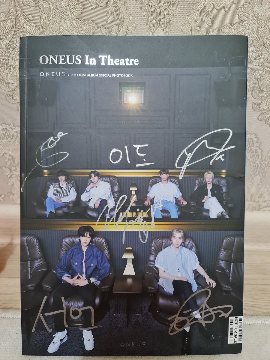 newW_emotions's tweet photo. Умереть и не встать 😭😍🤤 

#ONEUS #ONEUSDEVIL #ONEUSLUNA #원어스 https://t.co/jJOTcqKmgb