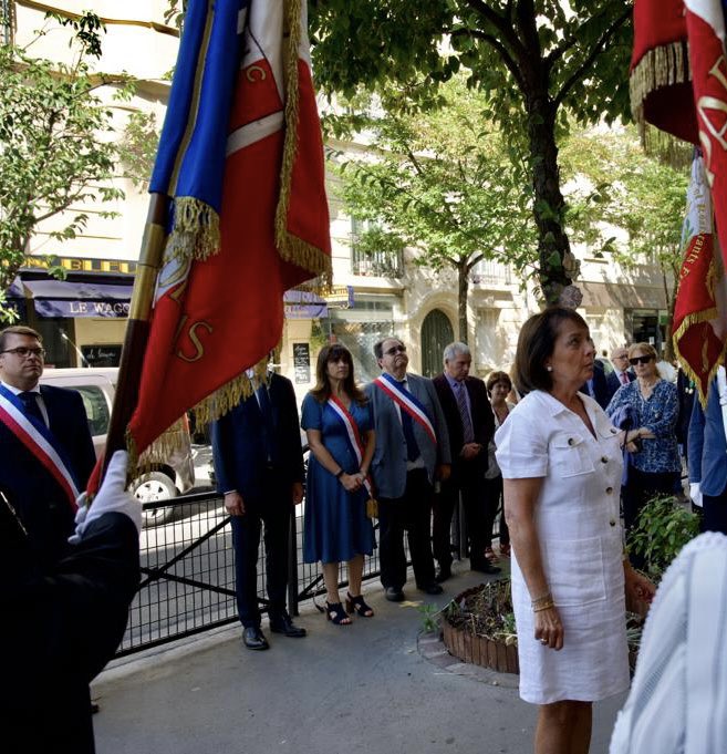 brigitte_kuster's tweet photo. 🇫🇷 #Cérémonie commémorative du 78 ème anniversaire de la #LiberationdeParis , avec tjrs la même émotion en pensant à tous ces hommes et ces femmes qui ont combattu pour sauver notre Pays de l'emprise nazie. Nous leur devons notre liberté. Ne les oublions jamais.#Reconnaissance 🇫🇷 https://t.co/sp3G1lEBvk