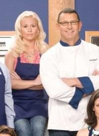 kellbellgray's tweet photo. If you are a chef named @RobertIrvine from the @FoodNetwork please PLEASE please PLEASE say hi to my cousin Dustin. Please. I can do this all day. Or at least 2 more times. Please. https://t.co/fbkULAizUt