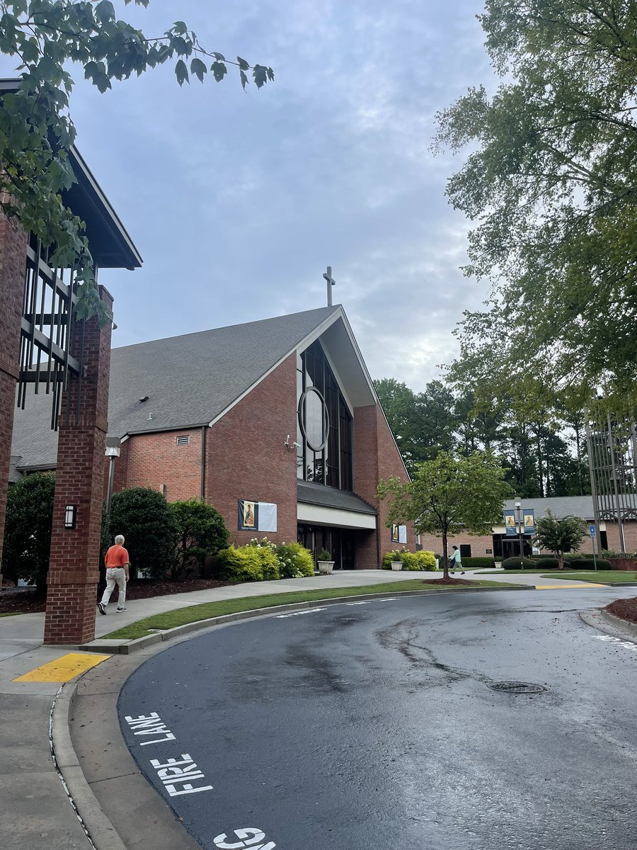 suggswriter's tweet photo. Morning Mass @SPBCatholic 🙏🏾☀️ https://t.co/RaguFO4zWe