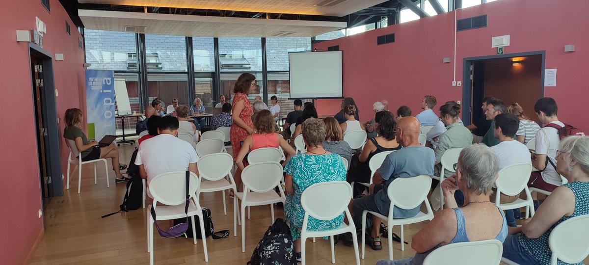 Markus_Drake's tweet photo. Joining #vertpop, the summer university of @etopia_be, a series of debates, trainings and concerts in the field of political ecology (all in French). Currently, the Basic Income-debate. https://t.co/Z1zYUHXMKg