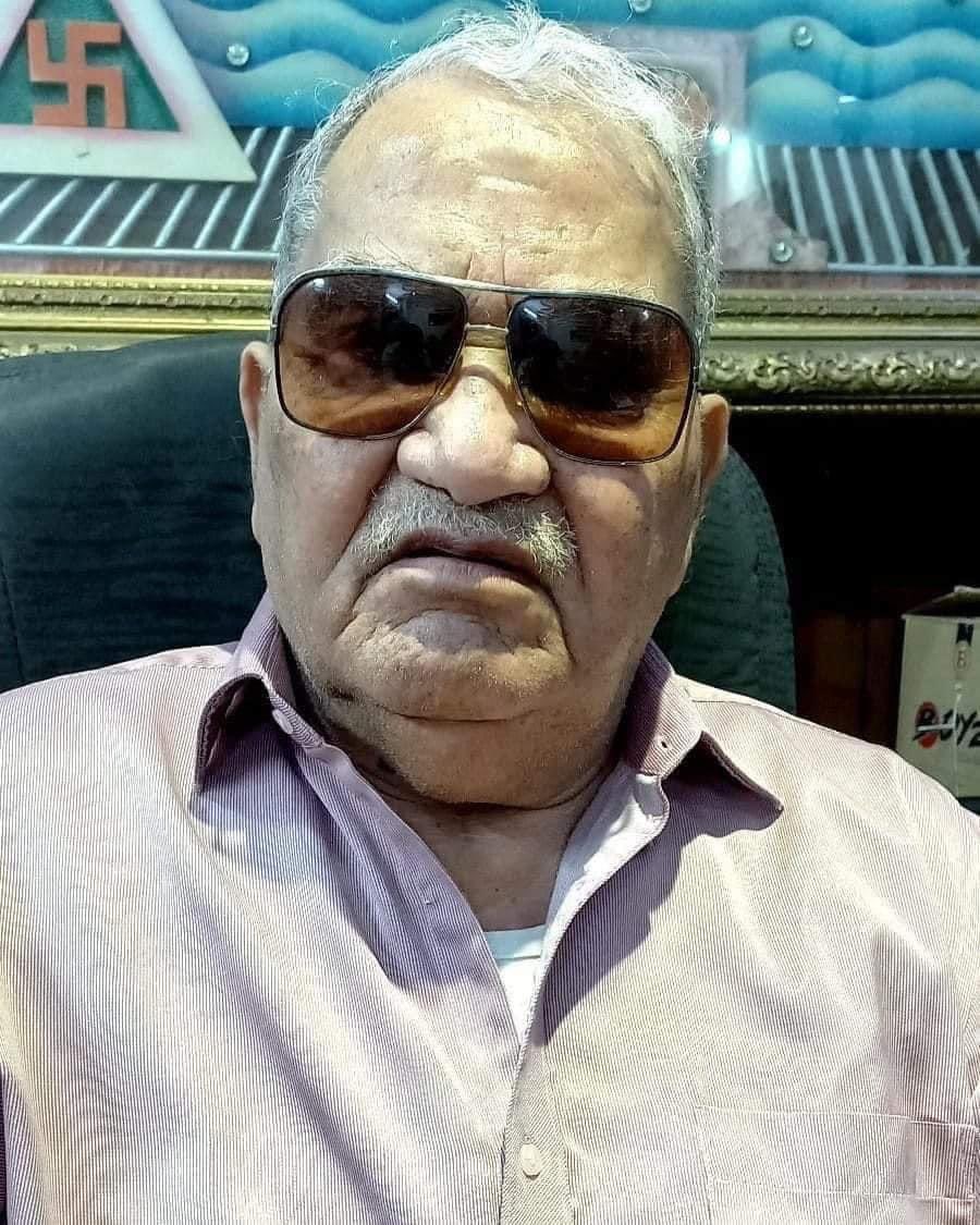VikrantBhuria's tweet photo. कांग्रेस विधायक @SanjayShuklaINC जी के पिताजी श्री विष्णुप्रसाद शुक्ला जी का निधन अत्यंत दुःखद खबर है।

ईश्वर से प्रार्थना है बाबूजी को अपने श्रीचरणों ���ें स्थान दें और परिजनों को यह वज्रपात सहने की शक्ति प्रदान करें। https://t.co/CiL9ffMKzl