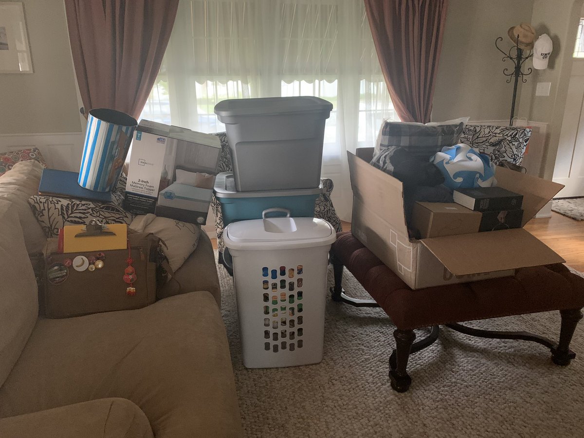 EdTechHFCSD's tweet photo. Feels more like Move Out Day @ClarksonUniv! Heading north #EngineersUnite https://t.co/BTZvoDNpGg