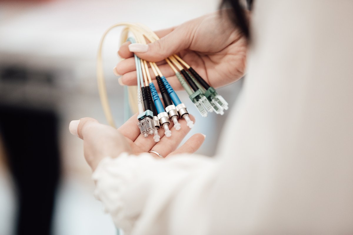 Curious about how Beehive Broadband would install your internet? 

We have a 6 step process that makes things easy, simple, and quick to set up. Learn more about the process on our blog. bit.ly/3IQqZcf