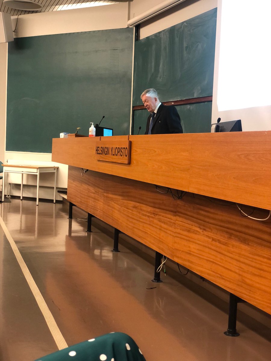 TPaloniitty's tweet photo. Last speaker at the 40th birthday   party (seminar) of Fin enviro law society, our founding father professor Erkki J. Hollo. It is his child that starts it’s fifth decade now. #grateful #SYS40 https://t.co/JKYXVECjtJ