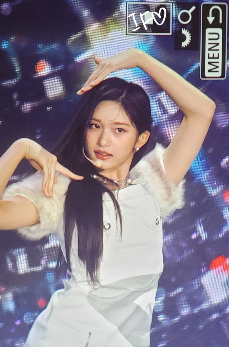 Leeseo_iF's tweet photo. 220825 아이브 이서 K 글로벌 하트 드림어워즈 프리뷰  #IVE #아이브 #이서 #Leeseo https://t.co/va2oYFweiz