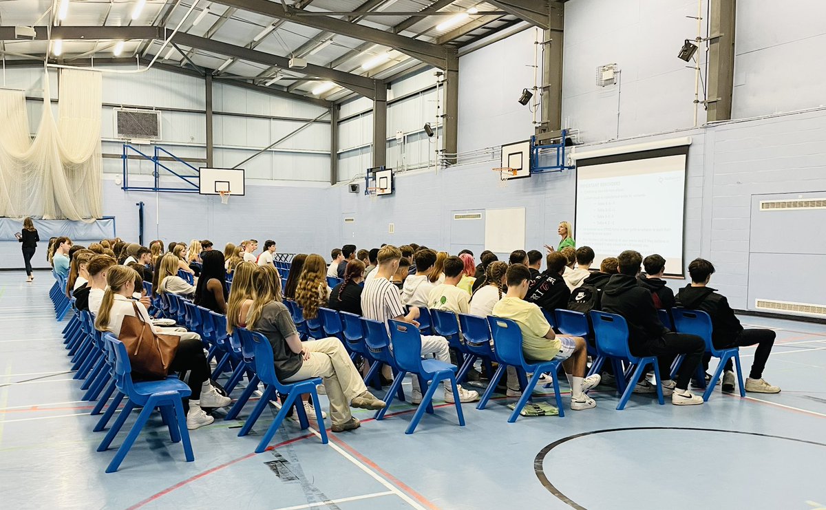 AcadHethersett's tweet photo. We are delighted with our children's achievements which collectively are our best-ever, record-breaking #GCSEresults! Congratulations to all our wonderful departing Y11s and we wish you the very best on the next stage of your educational journey. Well done!! @InspirationEast https://t.co/wZUMFKvnvD