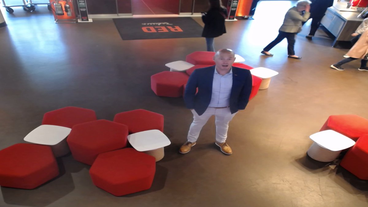 REDselfieGLA's tweet photo. #RadissonRed https://t.co/qZIyozWuxk
