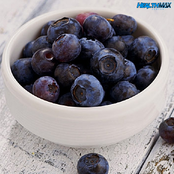HealthMaxCenter's tweet photo. What should you eat before you work out? How about after exercise? Get ideas for powerful foods to fuel you through every move and to help your body recover.  via: https://t.co/aoiAajlnnr https://t.co/zsEBRh2p5P