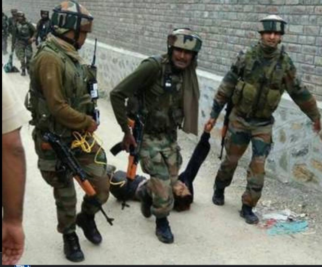 State terrorism continues in Indian Occupied #JammuAndKashmir.3 youths have been martyred today in a siege & search operation in Kamalkot Baramullah.
#KashmirSeeksAttention
#Kashmir 
#KashmirBleeds 
@UN 
@hrw 
@UNHumanRights