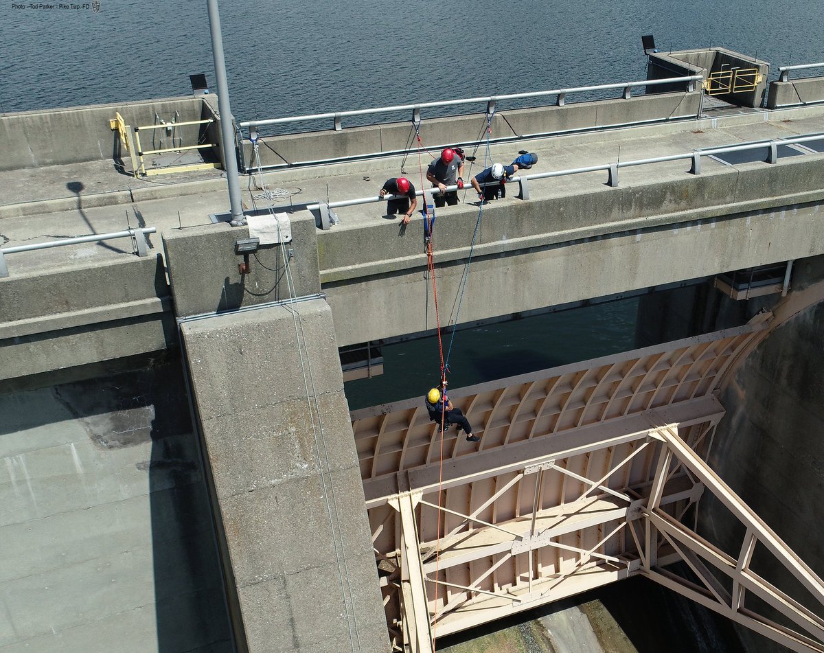 PikeTwpFire's tweet photo. Just another day training at #pikefire. @eaglecreekpark #ropestraining https://t.co/o9hm5q5NDB