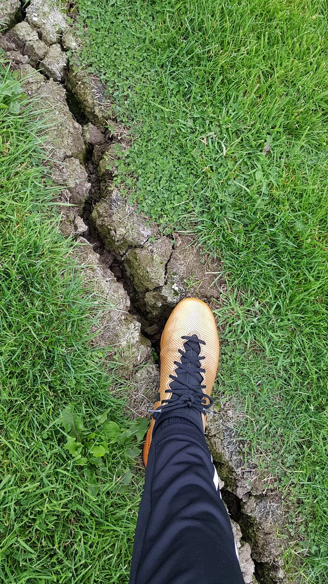 PentreFC's tweet photo. @fc_abergele @NoelMooney13 @TomiCaws @ConwyCBC @DarrenMillarMS @abergelecouncil Along with @fc_abergele, @PentreFC juniors who have over 100 children playing have the same issues, just some off the issues we've had over the years. Time for things to get done for all football in our area, both clubs have fought a losing battle and we need help https://t.co/zjpLVVmFIh
