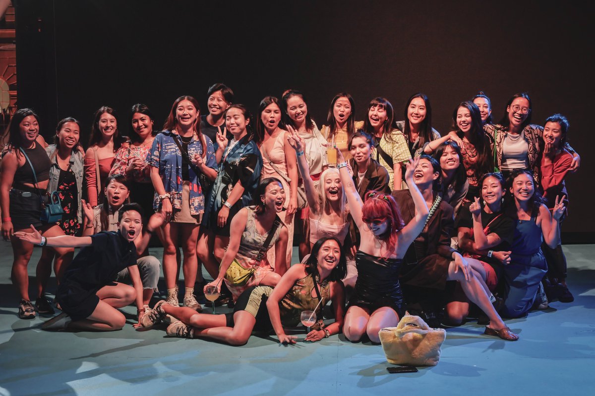 mui_zyu's tweet photo. so so grateful to have been a little part of the @EseaSisters takeover at @SomersetHouse - a wonderful celebration of some our sisters’ creativity, togetherness and chosen family.  won’t forget this special night💛

📸 by the excellent @_jymak 💫 https://t.co/MgcR7cwU0x