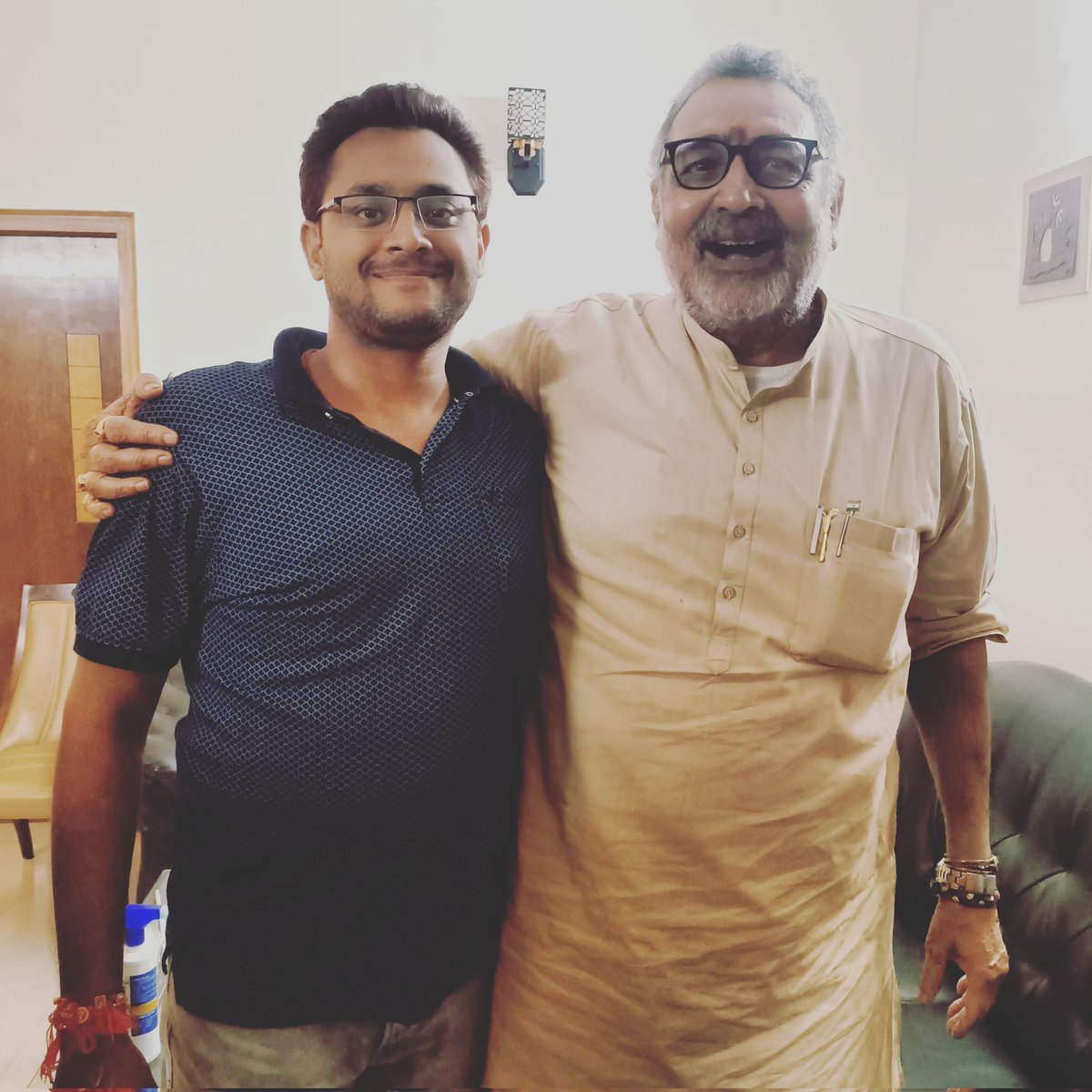 anuragg007's tweet photo. कई दिनों बाद दादा से मिला मिलकर सुखद अनुभूति हुई।
@girirajsinghbjp https://t.co/AdEV9KyxBA