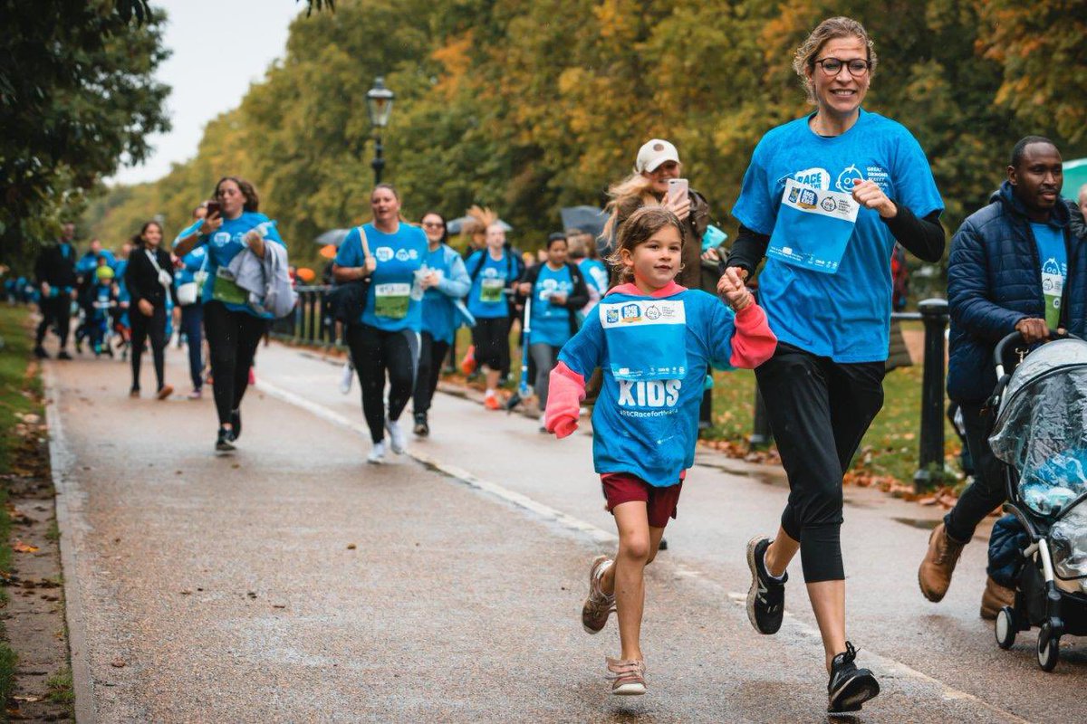 TheRealLukevans's tweet image. Join @GOSHCharity on 8 October in Hyde Park for #RBCRacefortheKids! Once you&apos;ve crossed the 5k finish line, head to the festival village to enjoy some fabulous entertainment, delicious food &amp;amp; fun activities. Dogs &amp;amp; teddy bears are welcome too! Sign up here gosh.org/get-involved/f…