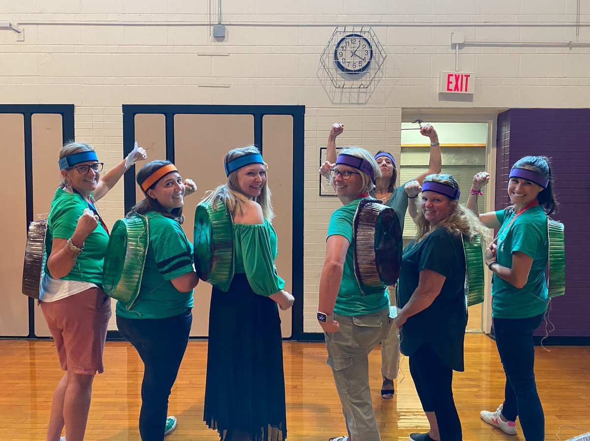 Day one was great! Day two here we go! #LFmoments #everettsoars #findingjoy67 <a href="/HansonEVSci/">Kate Hanson</a> <a href="/ThorntonPruitt/">Leslie Thornton</a> #TeenageMutantNinjaTurtles 🐢