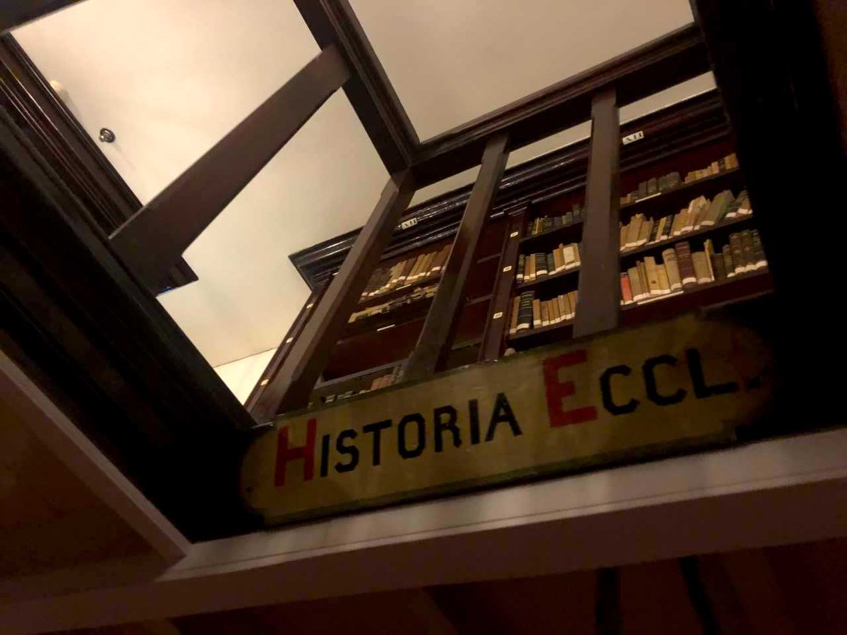 GloNoProject's tweet photo. Haochen's current dissertation project is titled "Officia erga Patriam et Catholicum: the Congregatio de Propaganda Fide’s Translation of Universalism over the Chinese Rites Controversy (1643-1939)." 

Photo by @haochenku https://t.co/IXDQQkAceY