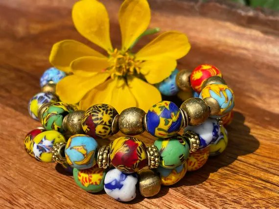 buff.ly/3dHwfn4 #upcycyled #ethnicjewelry #boldjewelry #statementjewelry #prettyjewelry #jewelryaddiction #braceletshop #braceletstack #jewelryjunkie #jewelryaddict #trendyjewelry #braceletstacks #stackablebracelets @EtsyRetweeter @SpxcRTs @BlazedRTs #colorfuljewelry