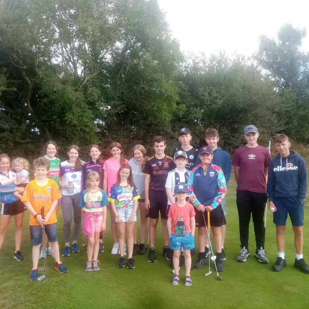 junewalsh22's tweet photo. Well done to all the juveniles who played in a competition at the club this morning. Fabulous 🌞☀️ matched with even better scoring. Thanks to @conorsclips for their support with our juvenile section. Looking forward to the next one already #summerpitchandputt https://t.co/nRHiQyiikQ