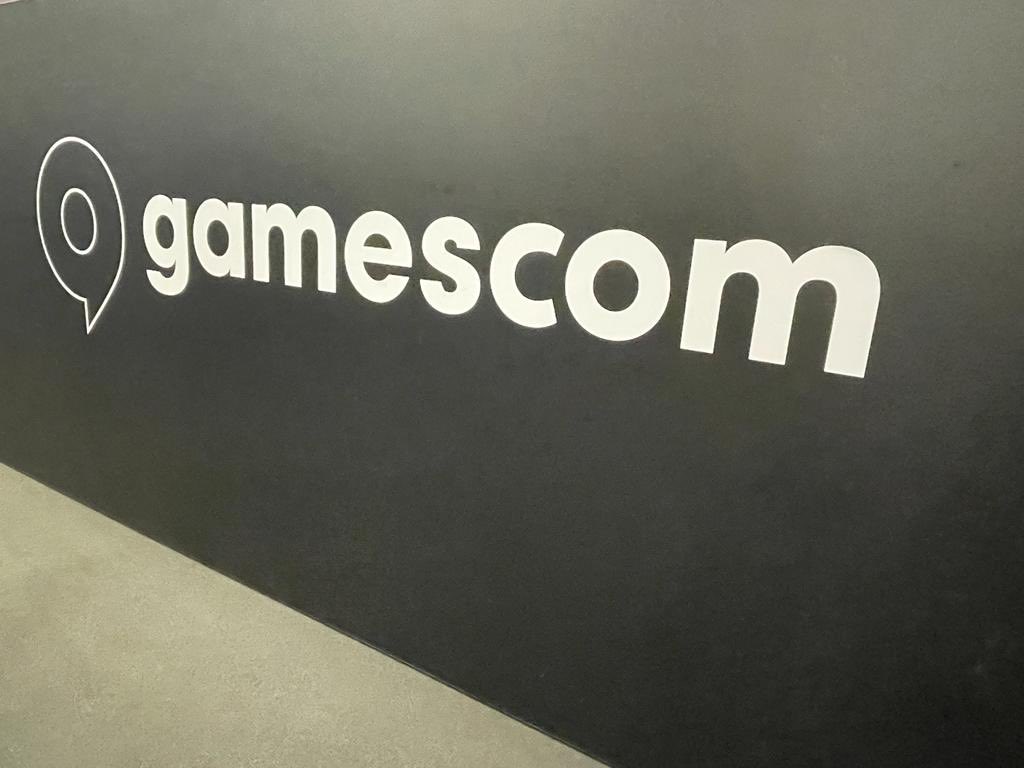 patrickrappmdl's tweet photo. #gamescom, #messekoeln, #thelaend, serious Games aus #BW … und ein Treffen mit unserer Repräsentantin in UK #BW-UK Office, #visitbw https://t.co/oxg4oweZOf