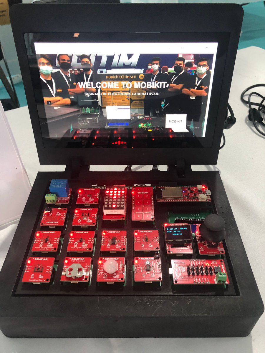 Eğitim teknolojileri alanında yarışmaya katılan MobiKit Takımımız 32.000 takım arasında ilk 48’e kalmayı başardı. Kendilerini tebrik eder başarılarının devamını dileriz.