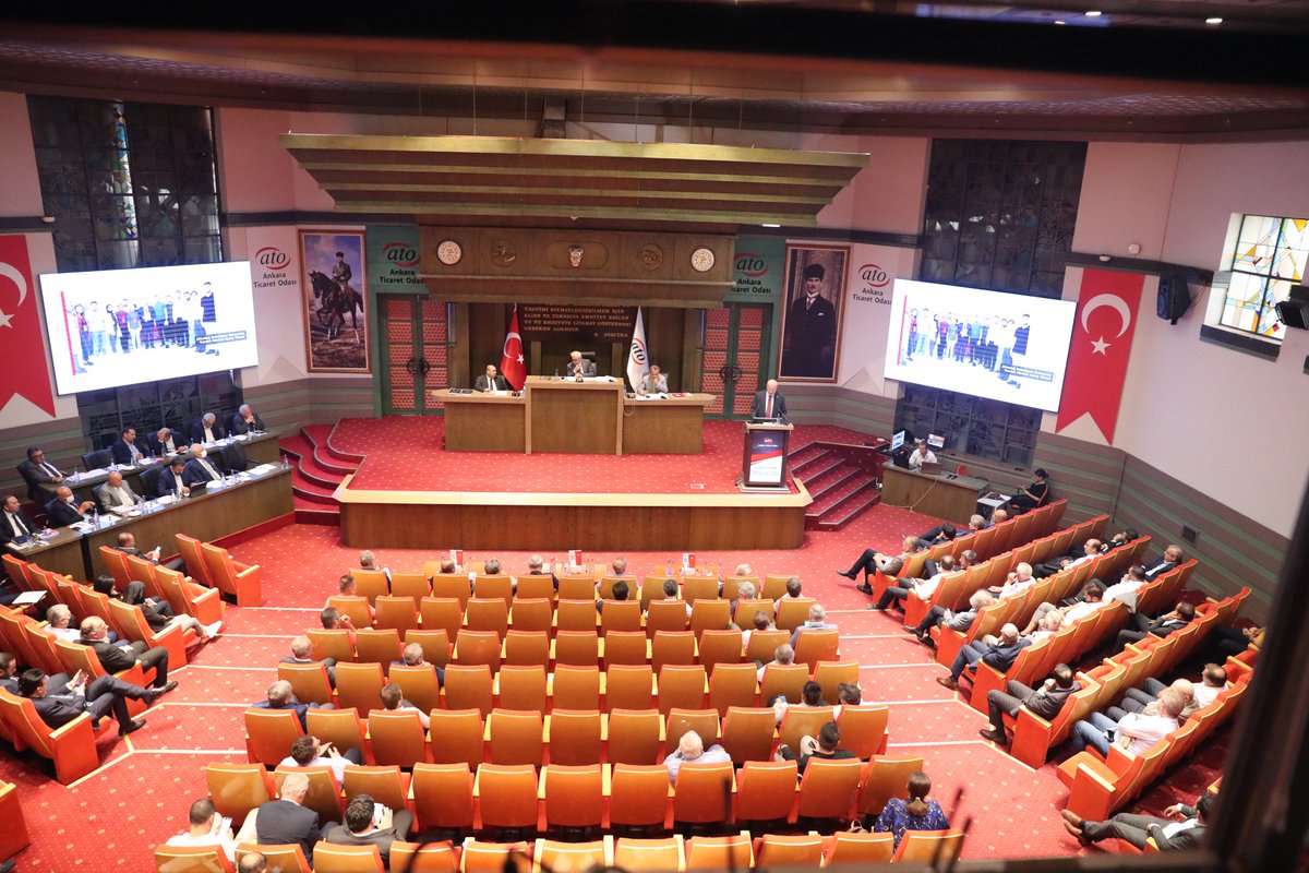Odamızın Meclis Toplantısı'nı gerçekleştirdik. Çalışmalarımız hakkında bilgi verdiğimiz toplantıda, ATO seçimleri de gündemimizdeydi. İlçe Seçim Kurulu'na başvurumuz sonucunda <a href="/ATOkurumsal/">Ankara Ticaret Odası</a> 29. Dönem Seçimi, 8 Kasım 2022 Salı günü yapılacak. Şimdiden hayırlı olmasını diliyorum.