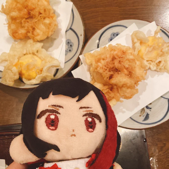 うめえうめえてんぷらをチビ達に食わせましたモカちゃんはアイスの天ぷらで大喜び 