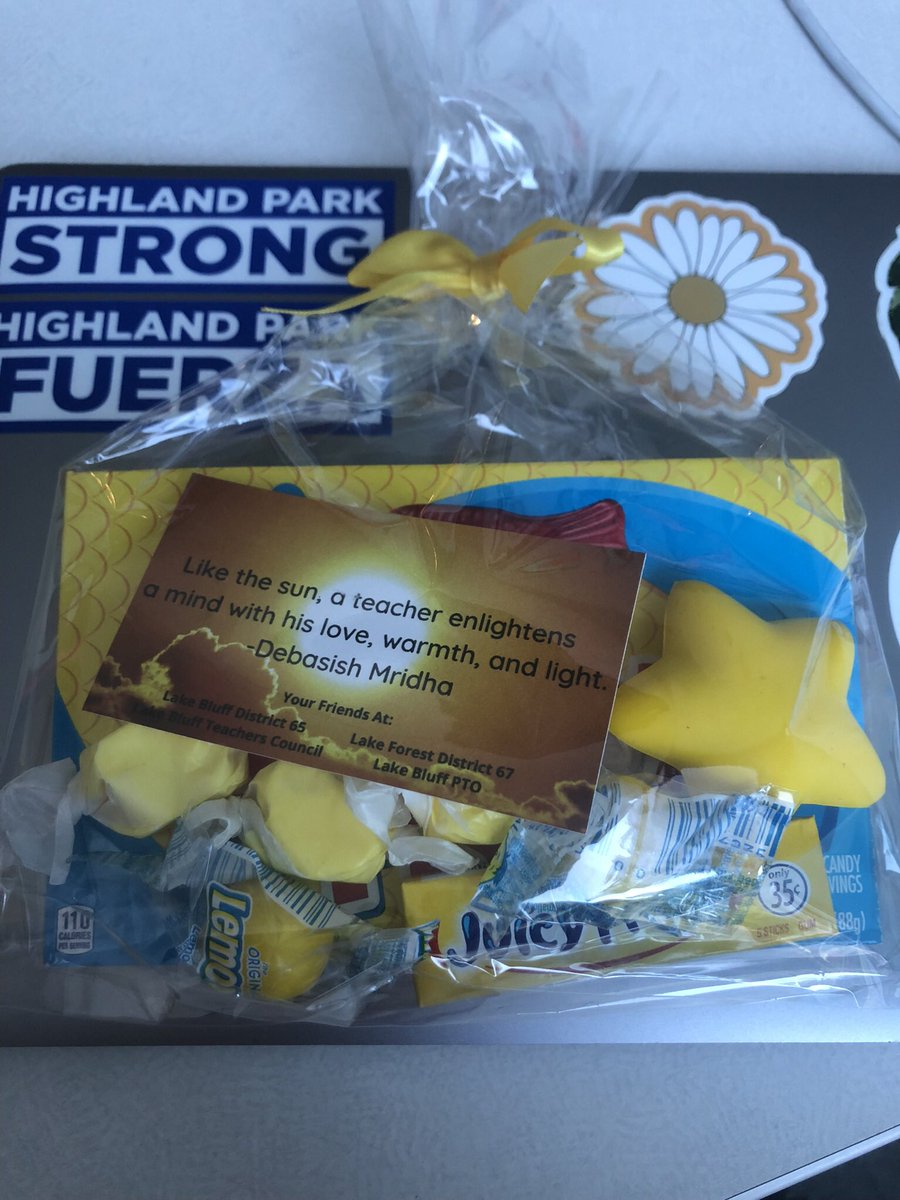 The love and support we’ve received from other Illinois districts and teachers has been overwhelming and so appreciated ♥️ #hpstrong #112Leads <a href="/nwhuskies/">Northwood Middle School</a> <a href="/NSSD112/">North Shore SD 112</a>