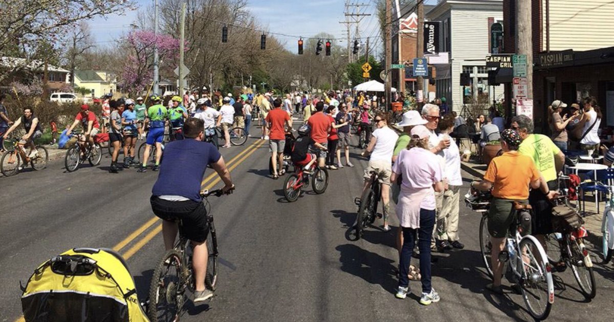 .<a href="/CycLOUvia/">CycLOUvia</a> on Frankfort Avenue is three days away. Sunday, August 28, 2-6 pm, from Pope to Stilz. Come out and play - and tell your friends and neighbors!