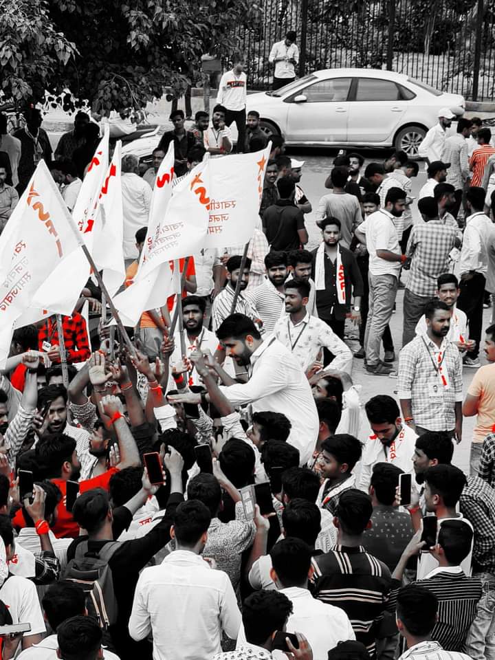 TFatehpal's tweet photo. हम कल भी एक थे और आज भी एक है

@RavindraBhati__
@ArvindSBhati9
@motisinghjodha9
@Motijodha9
#WeSupportArvindSingh 
#WeSupportArvindSingh 
#WeSupportArvindSingh 
@VaibhavGehlot80 @ashokgehlot51 @_lokeshsharma @iRishabhKSharma @Devsajaislmer @Tejveer04 https://t.co/RFyJX1Wli7