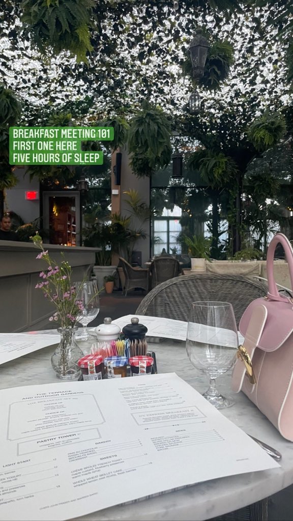 EternalCheryl's tweet photo. GM Web3 

Beautiful morning at New York Times Square Edition 

#GM #Web3 #NFT #Crypto #ETH #BTC #NewYork #TimesSquare https://t.co/VsxXaBPw7m