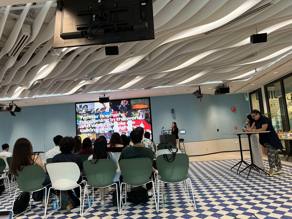 PayalPisal's tweet photo. Such a nicely done event @Amandamandysoh and @euniceyanningt and the entire crew! In-person events rock! #offlineisback https://t.co/gBJEsp664o