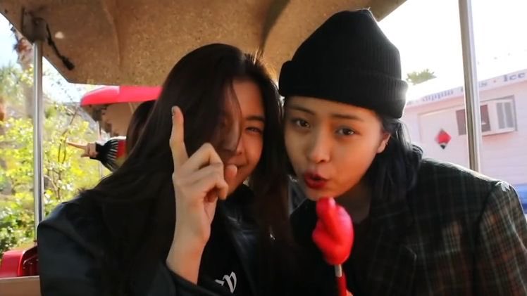 delunaarcoiris's tweet photo. Bolkay - Bocil Holkay

a random winrina/jiminjeong au (ft. ningselle, jinjoo, jinlia)

Empat sekawan penerus bisnis papi dan para kagem nya. https://t.co/9eJRqiDniE