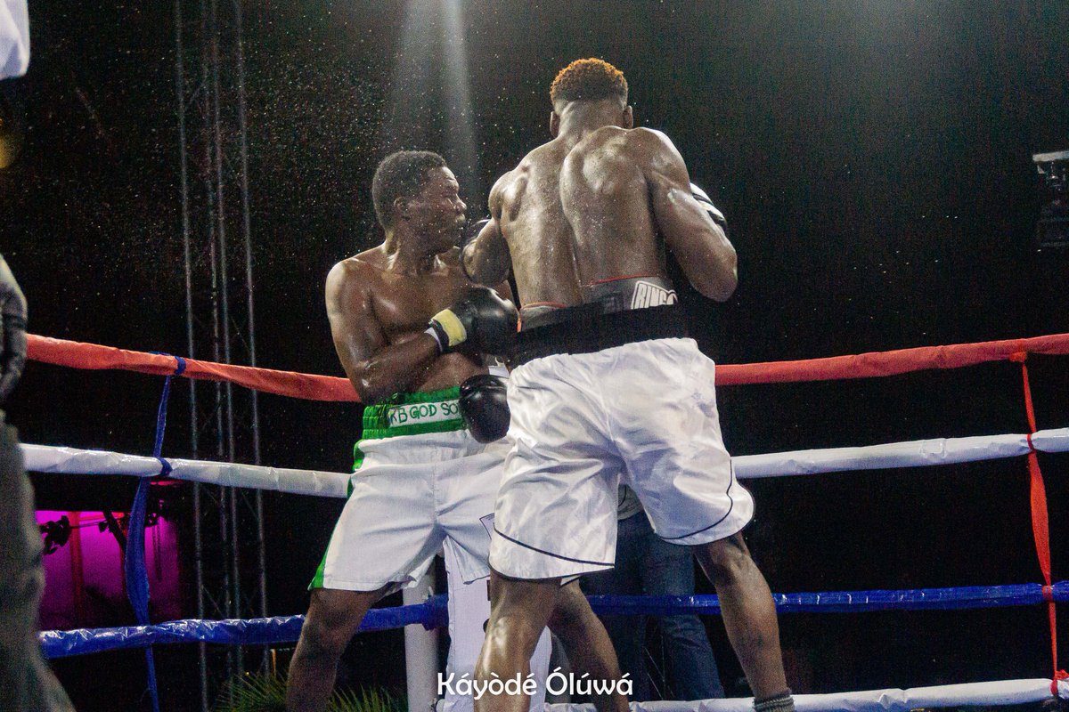 FawazGloves's tweet photo. When SUNDAY comes 🔥 2 P.M. #RumbleinLagos #TeslimBalogun
🇳🇬🇬🇭🇬🇧🌍🌐
🎟 Regular 500
🎟 VIP 1500
🎟 First 500 Fans: Free !

Saleh Gloves Promotions
EZ Boxing
Bliu Media
Fight Gist
The Boxing Pundit 
Aiy Fight

#boxing #fightweek #fightnight #nigeria #ghana #africa #england https://t.co/vuP4z7gRm5