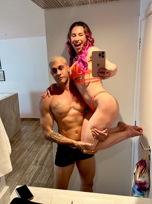 Watch G4L3G0's leaked NSFW photo on TwXstars