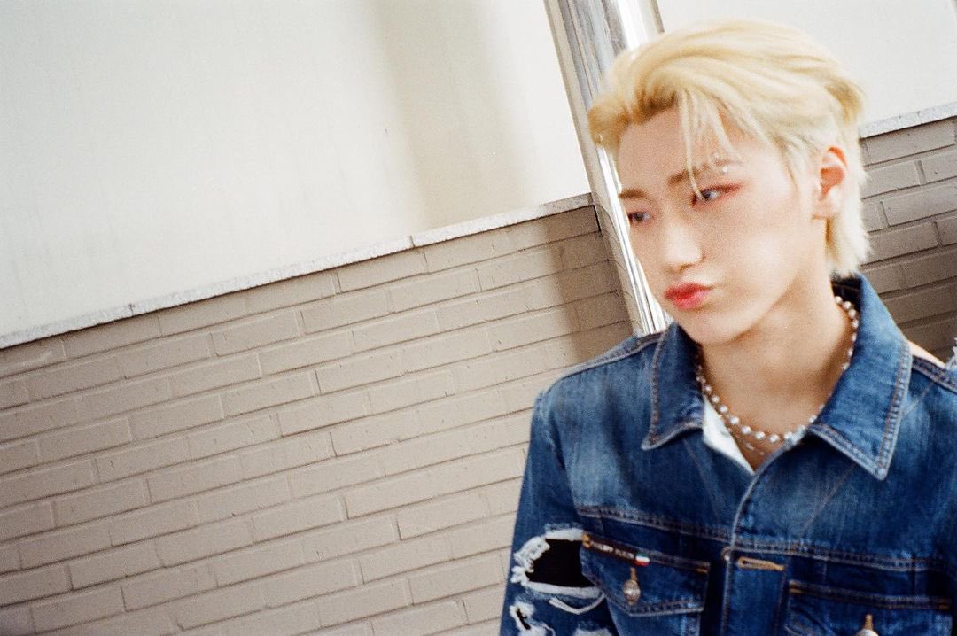 choisanarchive's tweet photo. [📷] coolness✨ + cuteness😗 = ?.jpg

san-ie who's good at doing both⛰️

#ATEEZ #에이티즈 #SAN #산 #최산 https://t.co/YlZyS1Gvbc