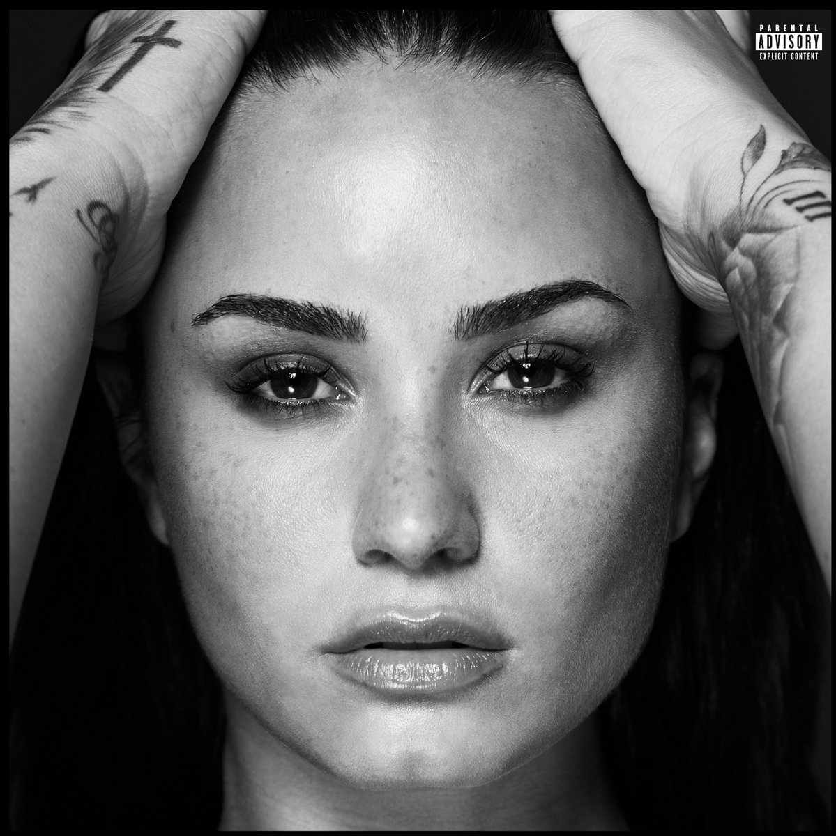 cortesfredy's tweet photo. 29 de Demi Lovato es una canción tan dolorosa que golpea, ojalá las adolescentes la escuchen a tiempo y tantas veces para que entiendan que no esta bien salir con gente mayor.
Aprendan de estas mujeres valientes que visibilizaron sus tragedias.
@SashaSokol #DíaNaranja #BastaYa 🧡 https://t.co/Ar3bIYB5Ys