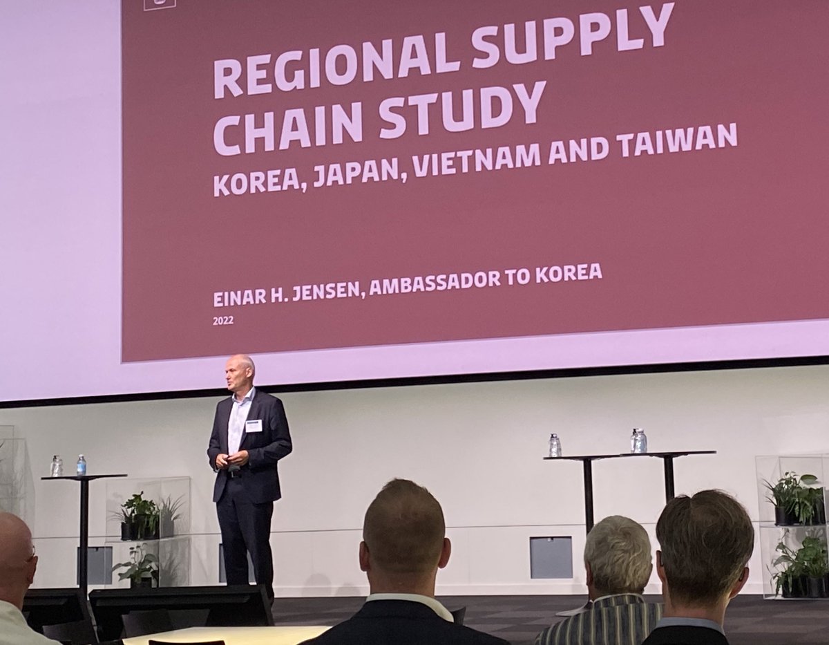 DKAMBinKorea's tweet photo. Great Green Energy Export Day 2022 in @DanskIndustri - Thank you for giving me a chance to speak about #offshorewind in #SouthKorea - the marked is moving fast join us 29 Nov. - 1 Dec for Offshore Wind Energy Business delegation to Korea @thetradecouncil @DanishMFA https://t.co/K8g7jropAz