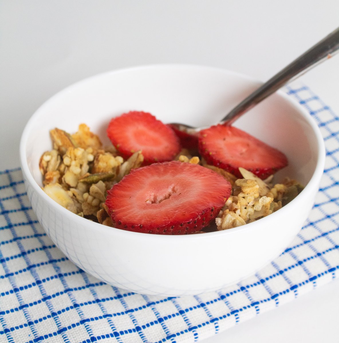 Our #KetoGranola + your favorite #LowCarb yogurt = the snack everyone's talking about! Shop now:  bit.ly/3b9Mxy0
