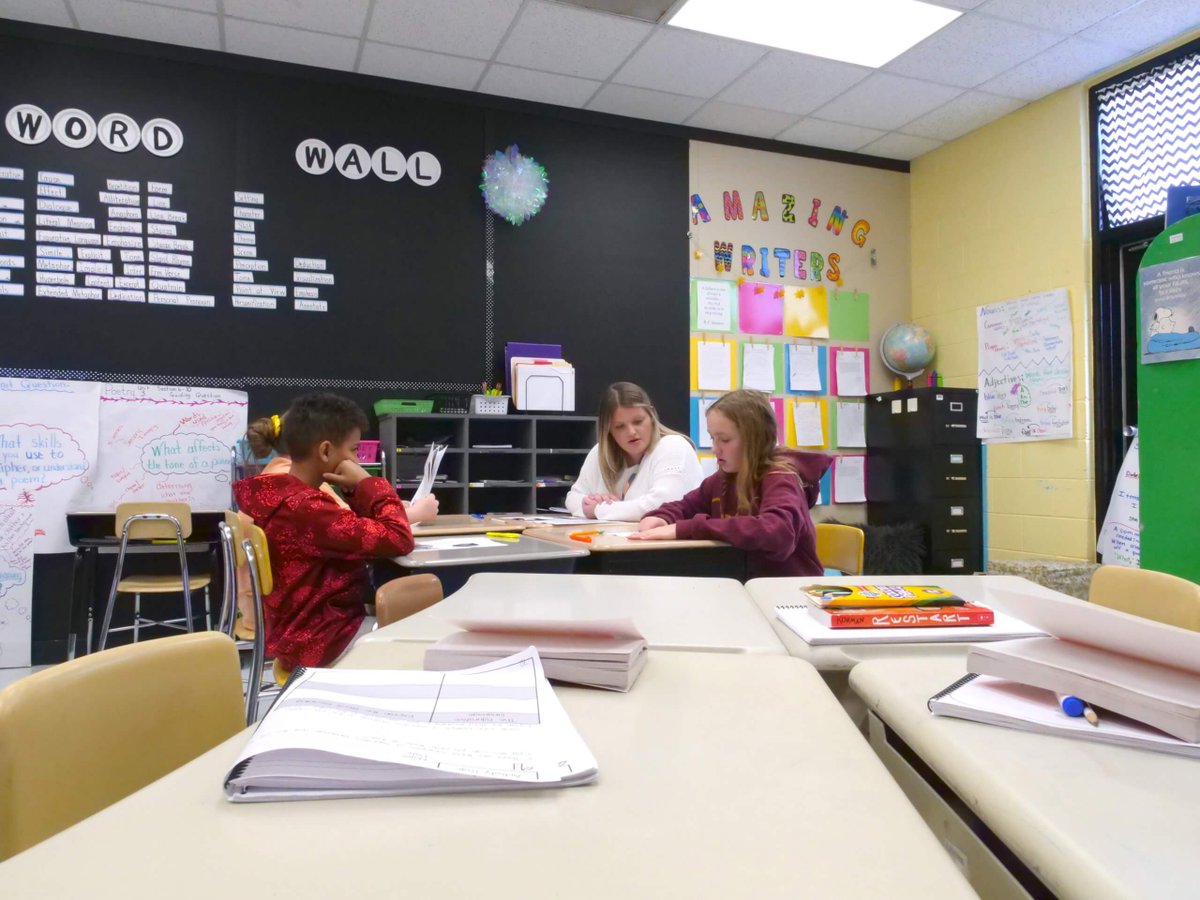 deansforimpact's tweet photo. As another school year begins, #teachers must be prepared to make strong, equitable instructional decisions in the context of continued pandemic-related disruptions. 
Learn how #cogsci in #teacherprep contributes to better teaching and learning. https://t.co/D8oIO8BHjD https://t.co/ZEQJYcpi84