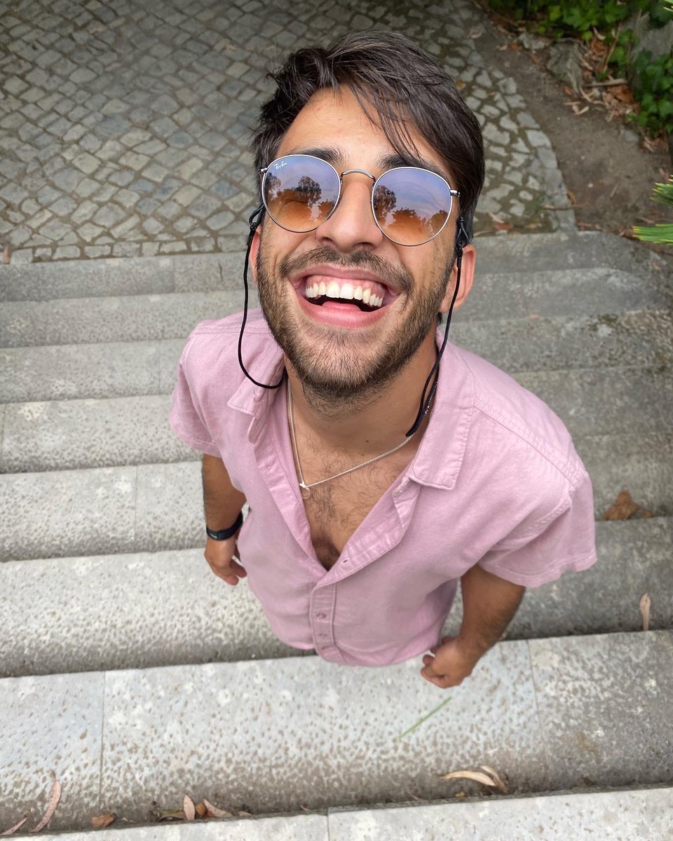 😁