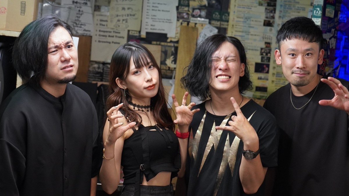 kamitsuki_offi's tweet photo. 2022.08.25
横浜F.A.D
thx VAMPiRE🦇🔥
1.Where to go
2.7thAndroid
-SE-piano
3.KAZOEUTA
-session-
4.3Words
-SE-
5.月華の奏
6.DPS
久々の横浜公演🚢🌊
サポートDr. Touch🥁
ありがとうございました‼️🙏
📸 @yuki_matsunami
#カミツキ
#butbyfall
#横浜FAD https://t.co/DgwNlCttQC