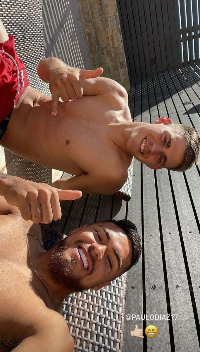 MiGirotti's tweet photo. Poco se habla de lo que bajó el nivel paulo diaz desde que su mejor amigo se le fue 😥 https://t.co/l9QZTmID9h