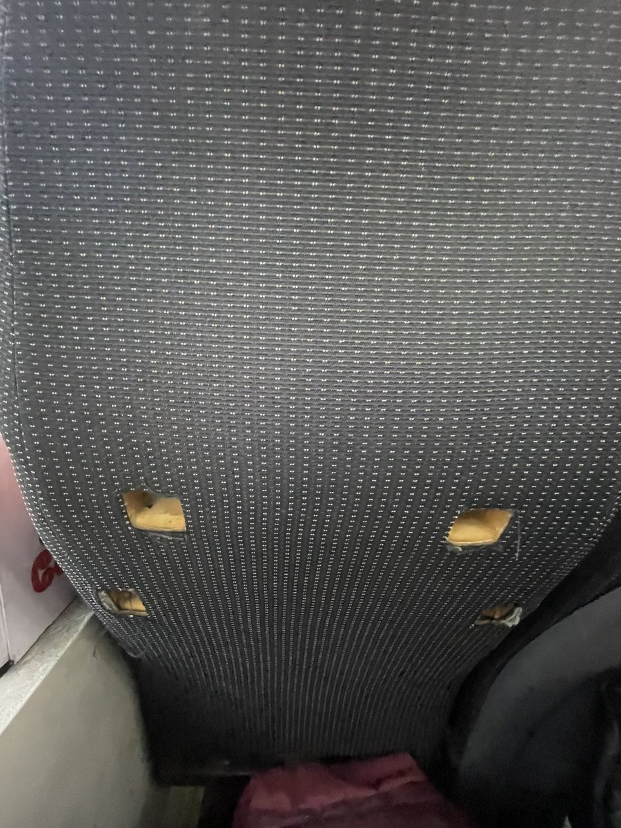 rebel_io's tweet photo. @MetroRailKochi Please upkeep the standards of metro on the feeder services as well. The buses are poorly maintained. Sorry that I had to point this out. https://t.co/1JUpEup1Tu