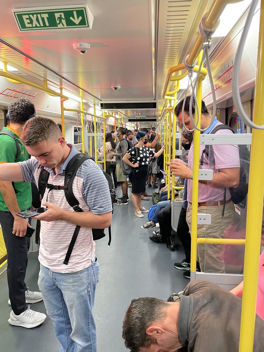 earnshavian's tweet image. Holy moly! New red line trains! ⁦@MBTA⁩ ⁦@MassGovernor⁩