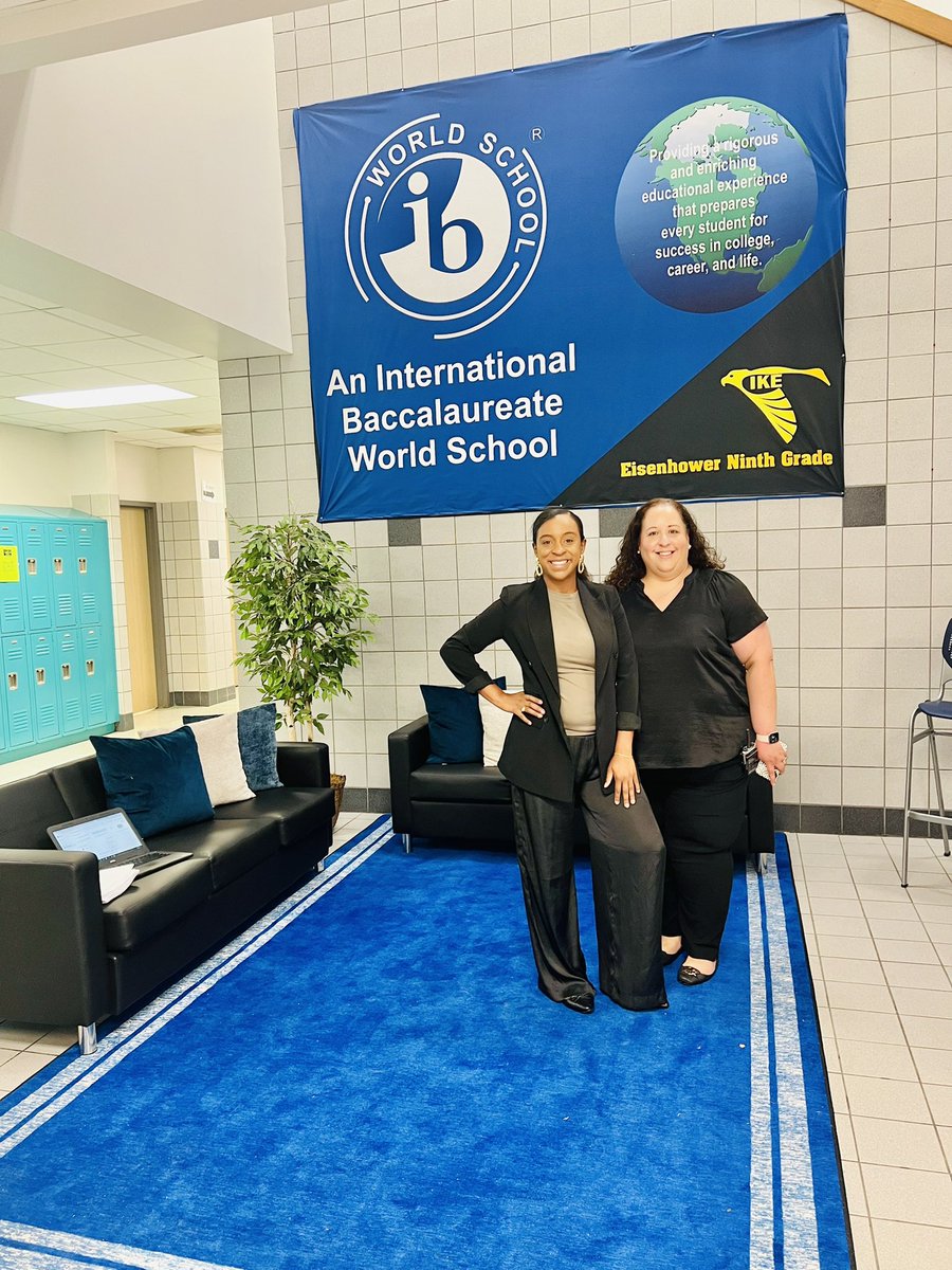 MrsGarner08's tweet photo. New college readiness spaces for our IB scholars! Create the environment you expect! #CollegePrep @Ike9_AISD @KatyRoede @adbustil @tdavis_aldine @ToddLindeman4 @JEOcanas1 @drgoffney https://t.co/Or9k9692x2