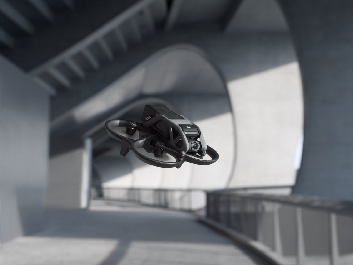 DJI heeft zojuist de DJI Avata gelanceerd! Een kleine FPV drone, gebaseerd op het Cinewhoop principe. Geschikt voor binnen en buiten, is hij de perfecte tool om prachtige beelden te maken. 
De DJI Avata Pro View is per direct beschikbaar. Meer info en bestellen: